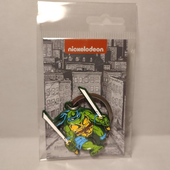 Leonardo Teenage Mutant Ninja Turtles Metal Keychain - Picture 3 of 3